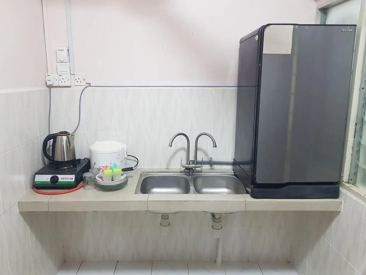 Oyo Home 90250 Sutera Wangi 3Bhk Apartment Ayer Keroh 2*,  Malaysia
